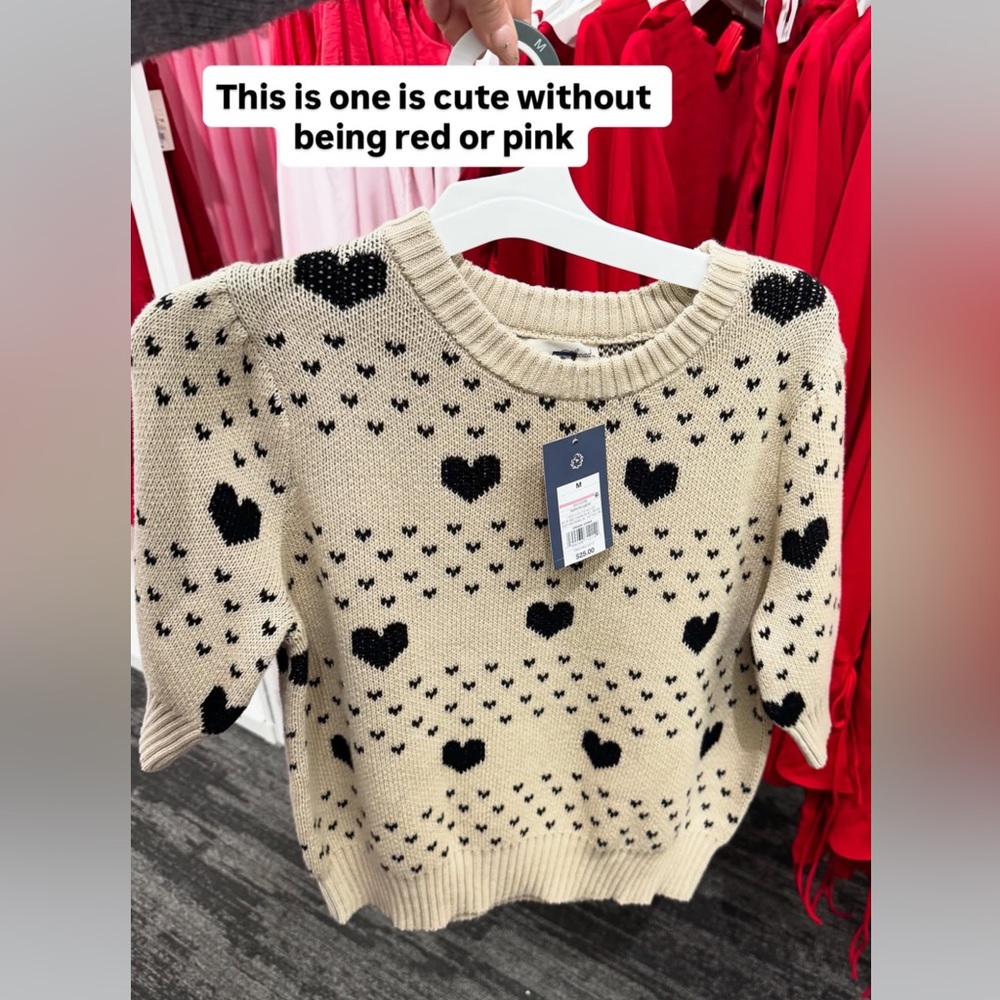 Heart Pattern Beige Short Sleeve Sweater Universal Thread NWT szS - Picture 6 of 9